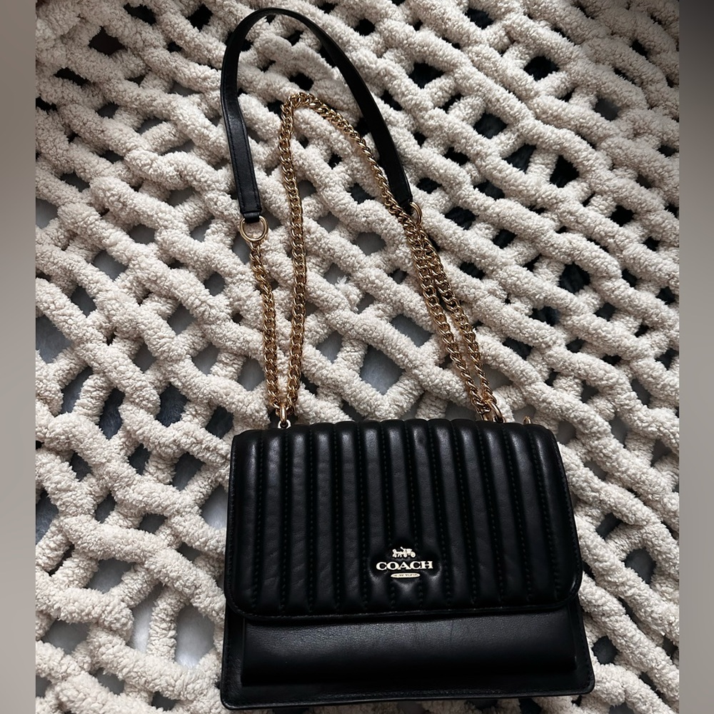 Coach klare crossbody with linear quilting -black